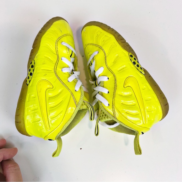 Nike Little Posite Pro Volt Lime Green/Yellow Neon Foamposite Size 9C - Picture 7 of 10